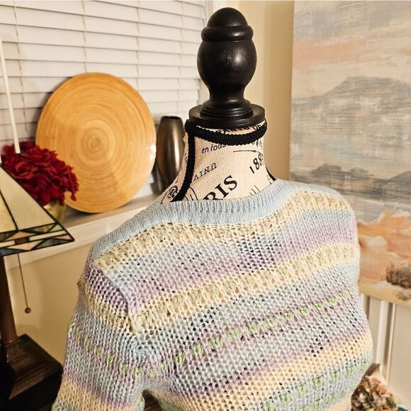 Vtg 70's Licrorice Pastel Striped Knitted Acrylic  Stylish Cozy Sweater. S fit - Picture 2 of 13